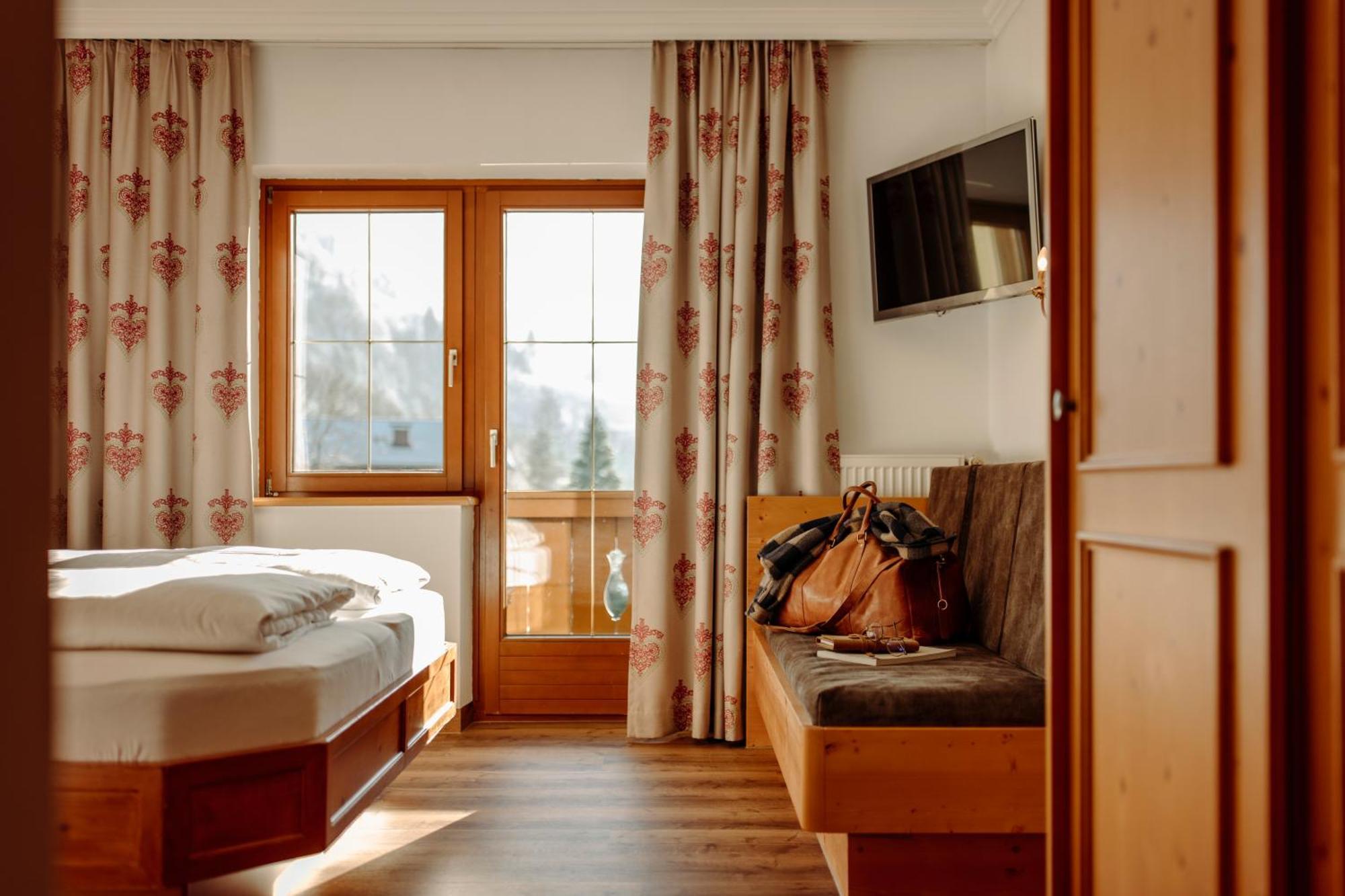 Hotel Lerch Sankt Johann im Pongau Luaran gambar